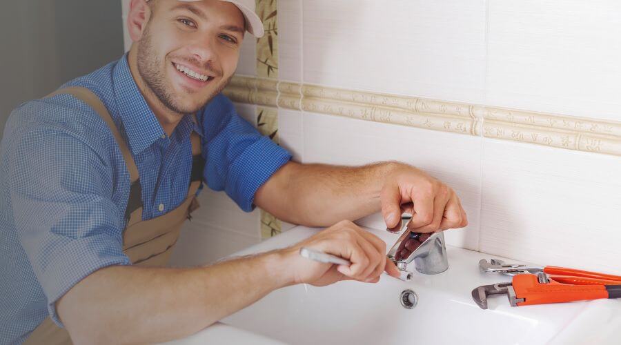Expert burst pipe repair services in Bennington, KS